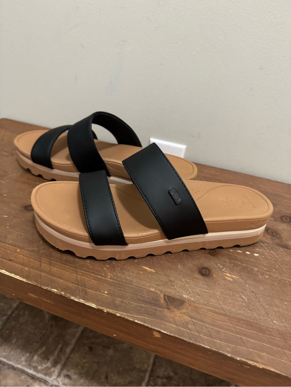 REEF Women's Black Double-Strap Platform Slide Sandals Size 10 - Picture 4 of 8